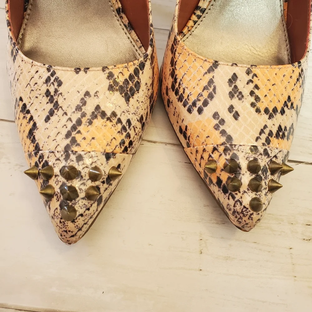 RACHEL Rachel Roy spiked studded snake skin heels pink orange‎ peach